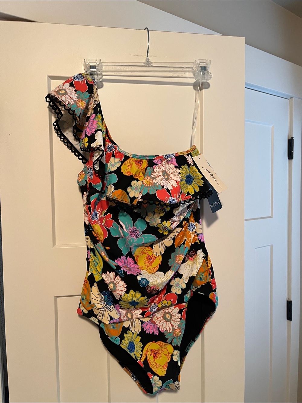 Gottex Profile  One-Shoulder Ruffle Swimsuit Black with Multicolor Flowers